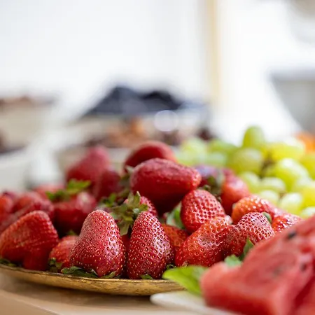 Hotel Nude - Color Vision Paryż