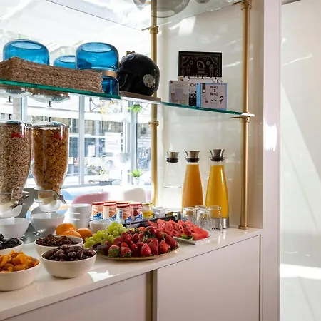 Hotel Nude - Color Vision