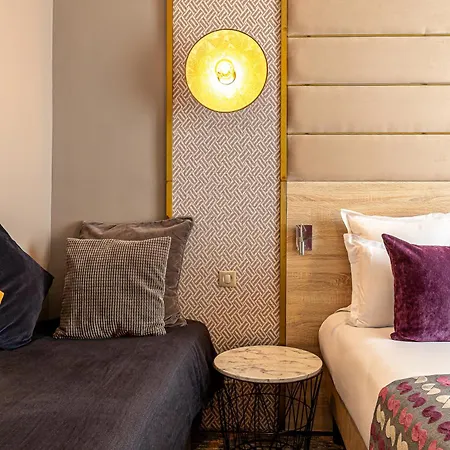 Hotel Nude - Color Vision Paryż