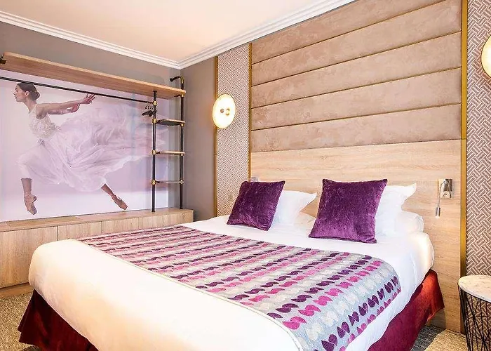 Nude Hotel