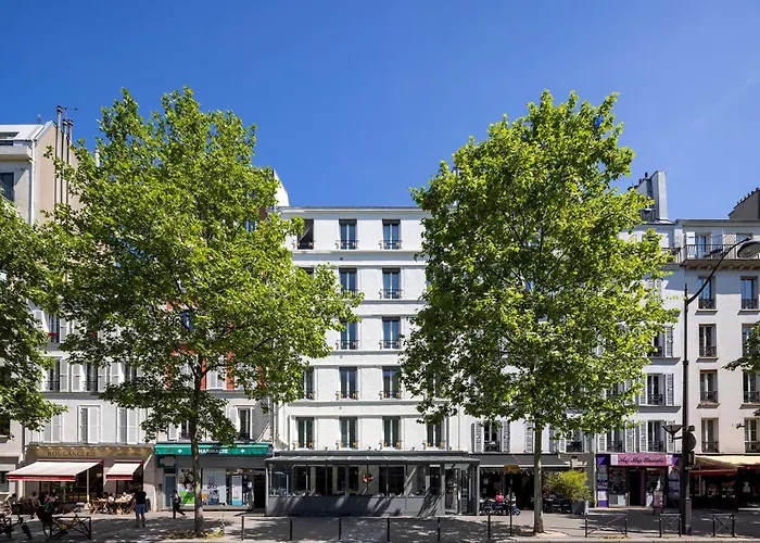 Nude 4* Paris