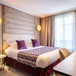 Nude - Color Vision Hotel 4*