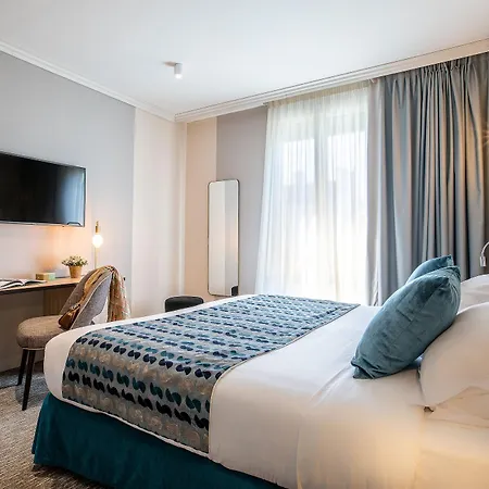 Nude - Color Vision Paris