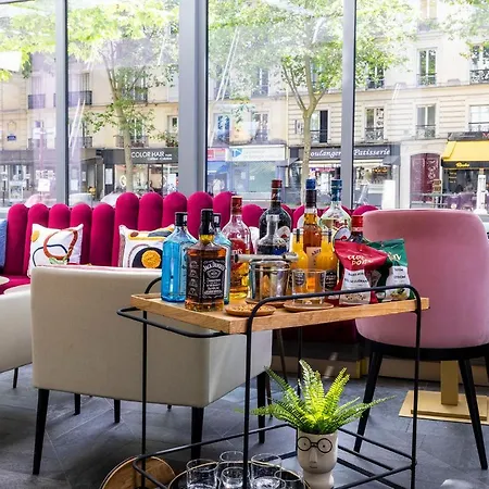 Hotel Nude - Color Vision 4*