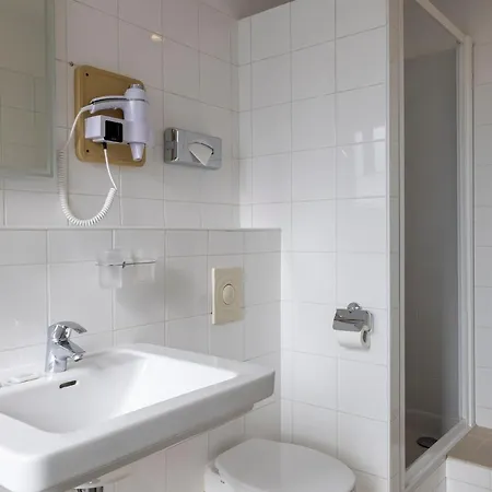 Nude - Color Vision Hotel