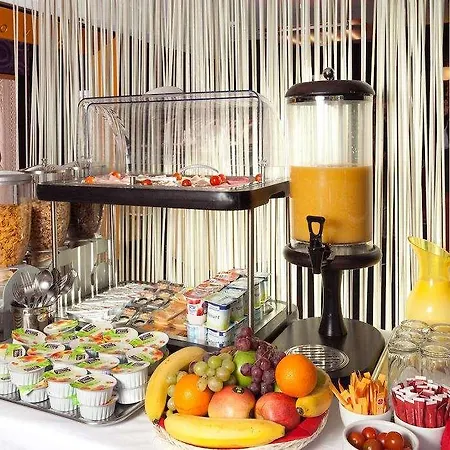 Nude - Color Vision 4* Paris