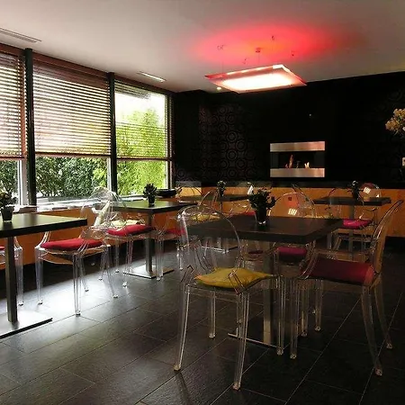 Nude - Color Vision 4*