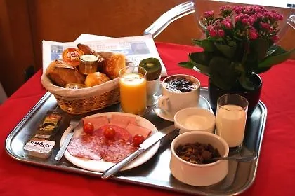 Lulu Hotel