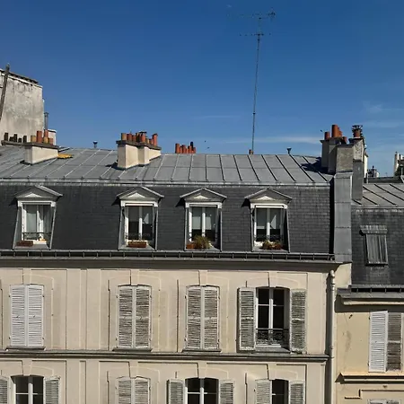 Отель Nude - Color Vision 4*