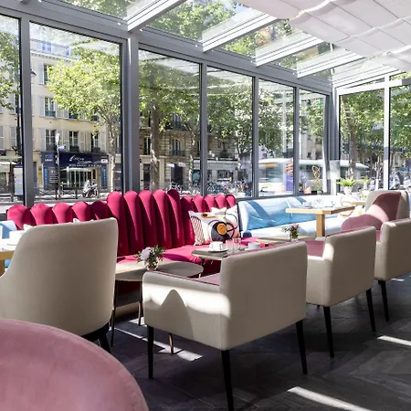 ホテル Nude - Color Vision