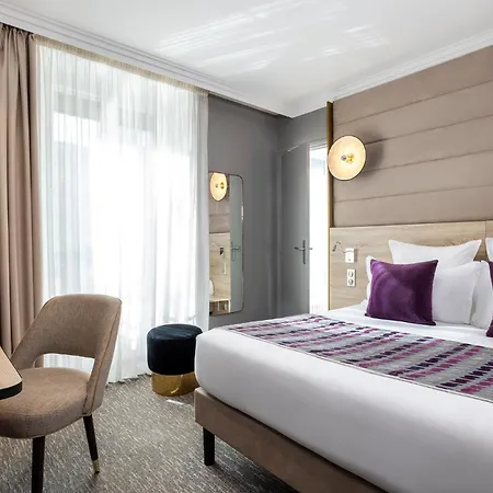 Hotel Nude - Color Vision 4*