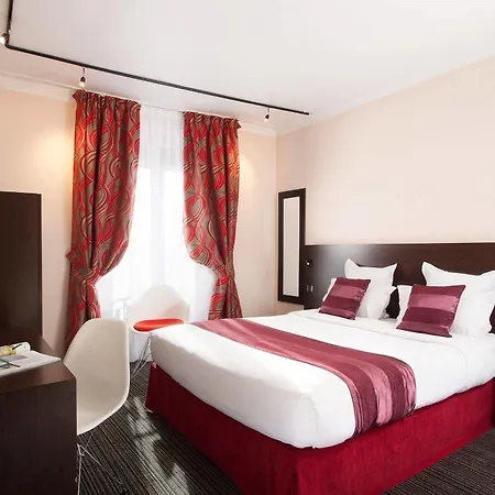 Nude - Color Vision Hotel