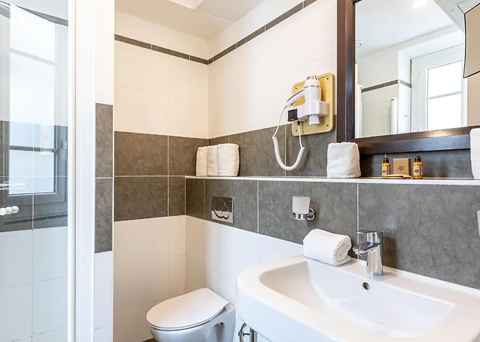 ホテル Nude - Color Vision パリ