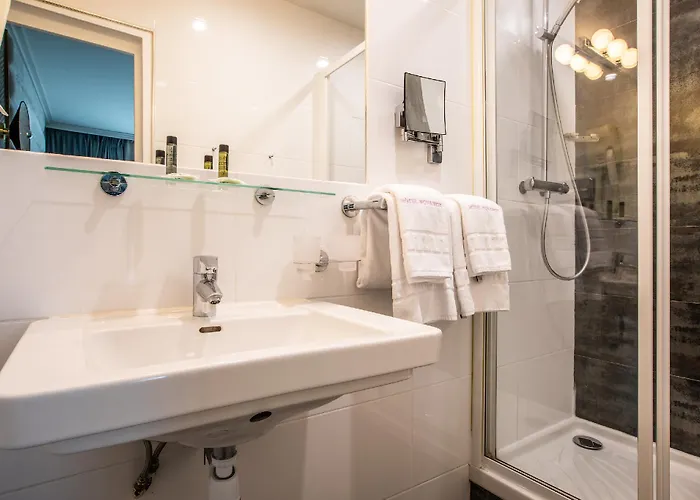 Nude - Color Vision 4* パリ