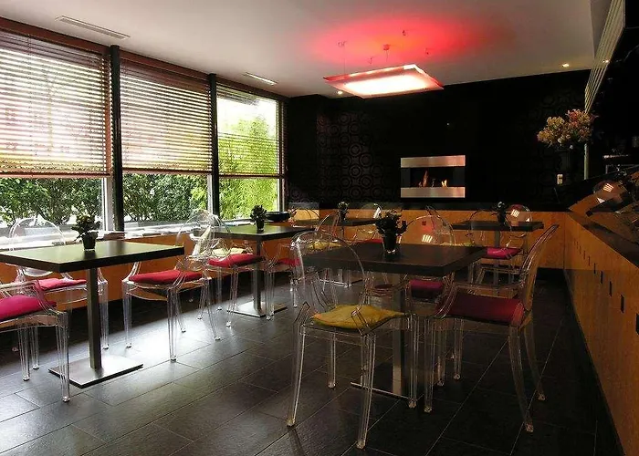 Nude - Color Vision 4*