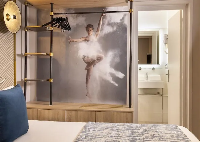 호텔 Nude - Color Vision 파리