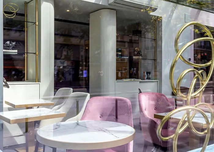 Nude - Color Vision 4*