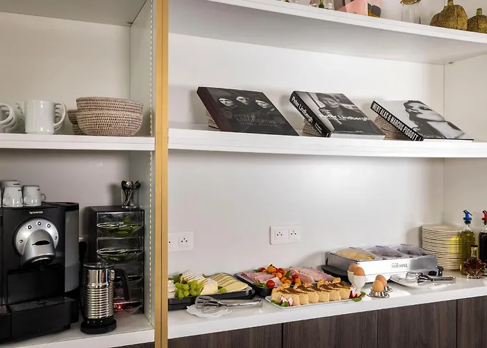 Hotel Nude - Color Vision 4*