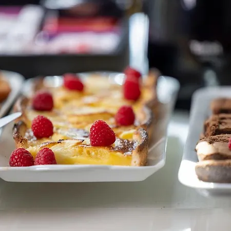 Nude - Color Vision 4*