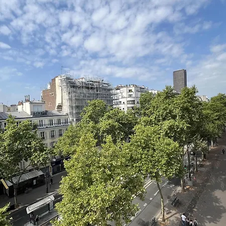 Nude - Color Vision Szálloda